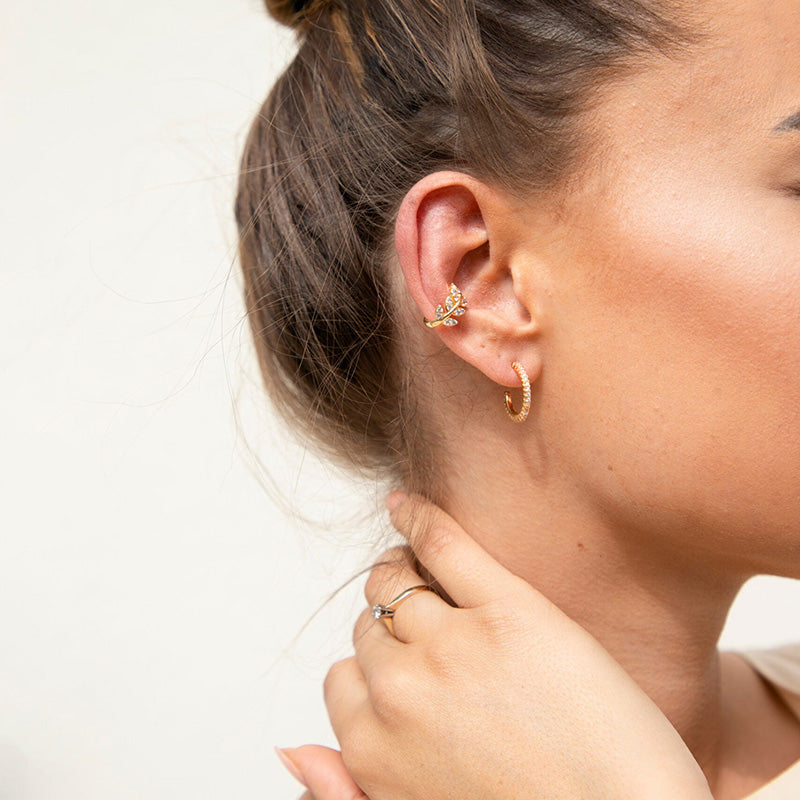 Daisy Ear Cuff Gold
