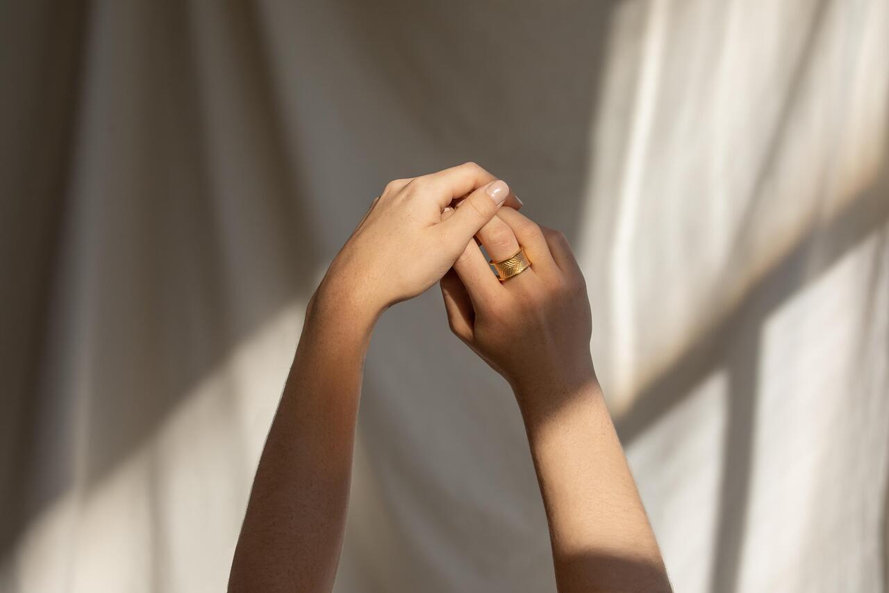Ring Vas Golden